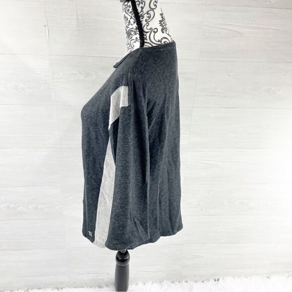 Natori Active Josie French Terry 3/4 Sleeve Sweatshirt - Picture 8 of 9